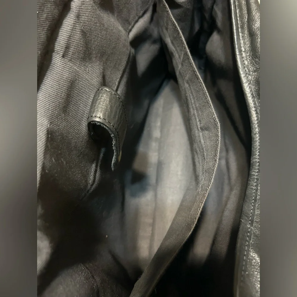 Vintage Wilson’s Black Leather Expandable Messenger Bag